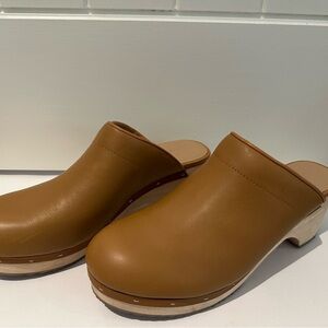 Tan Leather Clogs